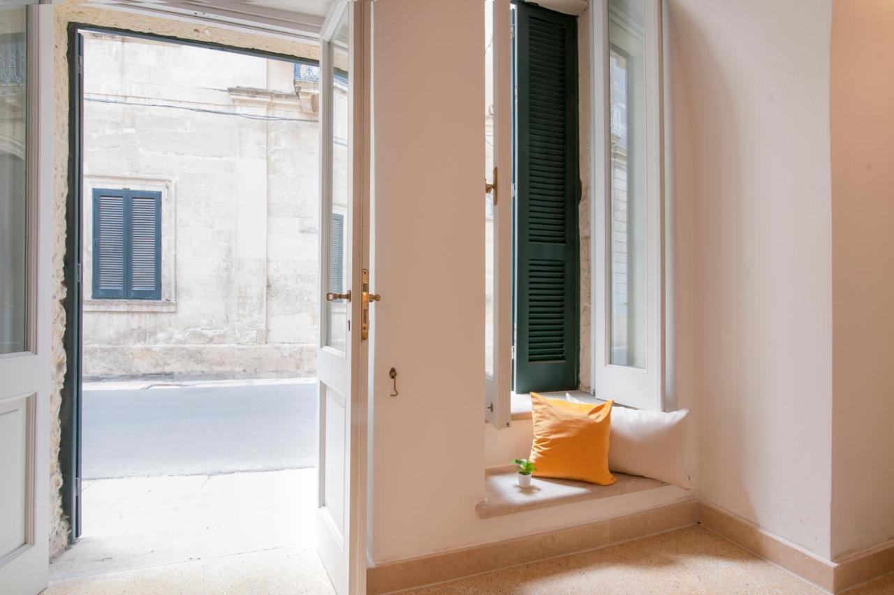 Blue Loft - Old Town Apartment Sit 莱切 外观 照片